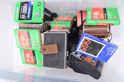 Lot 136 - A Box of Polariod Cameras