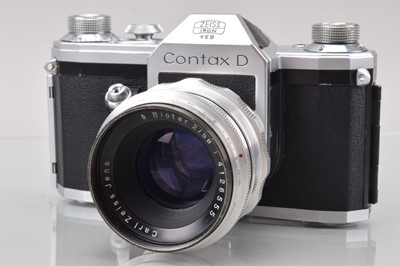 Lot 207 - A Zeiss Ikon Contax D SLR Camera