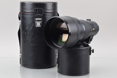 Lot 219 - A Sigma APO 300mm f/2.8 Lens