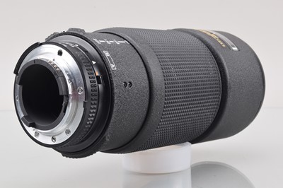 Lot 221 - A Nikon ED AF Nikkor 80-200mm f/2.8D Lens