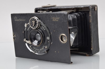 Lot 294 - A Contessa Nettel Duchessa Folding Strut 4.5 x 6cm Camera