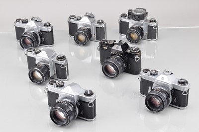 Lot 343 - A Tray of Asahi Pentax SLR Cameras