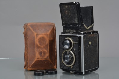 Lot 384 - A Rolleiflex I TLR Camera