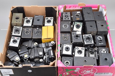 Lot 506 - Two Trays of Box and Bakelite Cameras