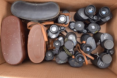 Lot 517 - A Group of Binoculars