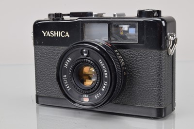 Lot 538 - A Yashica 35-ME Half Frame 35mm Cameras