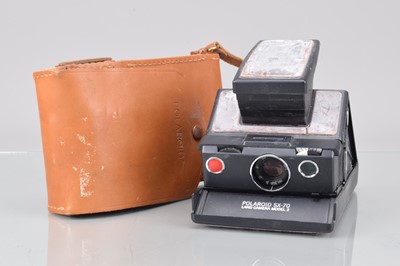 Lot 606 - A Polaroid SX-70 Land Camera Model 2