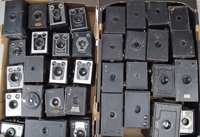 Lot 608 - Two Trays of Box Cameras