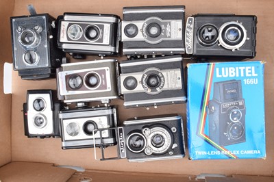 Lot 611 - A Tray of Twin Lens Cameras