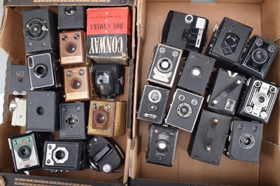 Lot 636 - Two Trays of Box Cameras