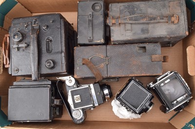 Lot 664 - A Tray of Various Cameras