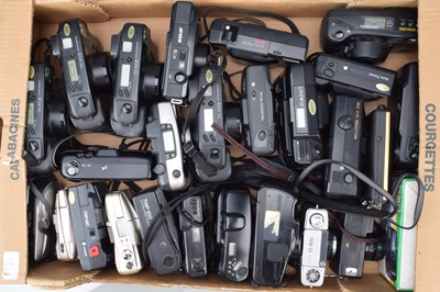 Lot 680 - A Tray of Compact Cameras