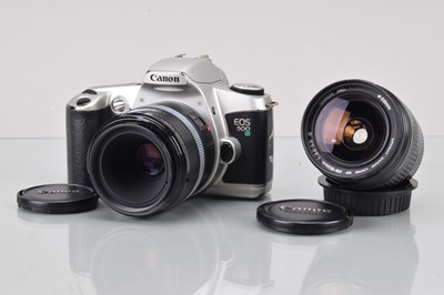 Lot 723 - A Canon EOS 500n SLR Camera