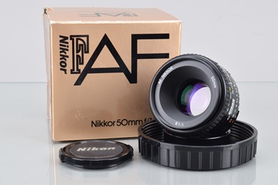 Lot 724 - A Nikon AF Nikkor 50mm f/1.8 Lens