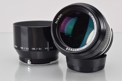 Lot 727 - A Nikon Nikkor 105mm f/2.5 Ai Lens