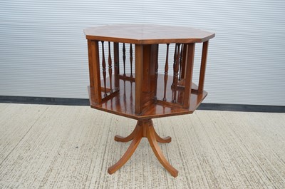 Lot 117 - An early 20th Century octagonal revolving bookcase/occasional table