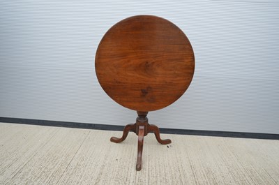 Lot 121 - A 19th Century mahogany tilt-top breakfast table