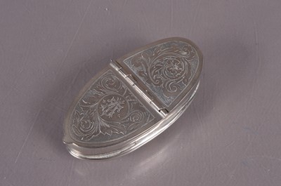 Lot 237 - 19th Century silver coloured miner's snuff box