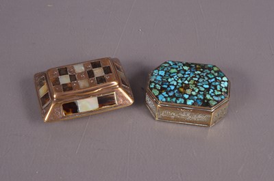 Lot 250 - Two brass snuff boxes