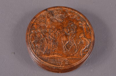 Lot 291 - A French pressed burr wood snuff box depicting “Retour De Chasse D'Henri IV"