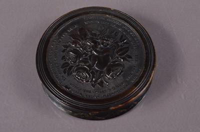 Lot 293 - A 19th century English pressed horn snuff box by William & Joseph Wilson of Sharrow