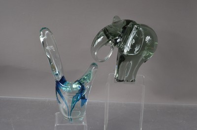 Lot 427 - A heavy clear glass elephant sculpture possibly Murano