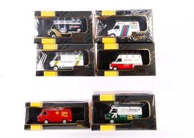 Lot 13 - Ixo 1:43 Scale Racing Assistance/Support Vehicles