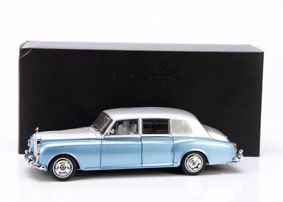 Lot 121 - A Kyosho 1:18 Scale Rolls-Royce Phantom VI