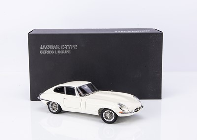 Lot 142 - AutoArt 1:18 Scale Jaguar E-Type Coupe Series 1 3.8 (Cream)