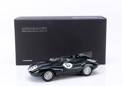 Lot 143 - AutoArt 1:18 Scale Jaguar D-Type Le Mans 24hr Race 1955 Winner J.M Hawthorn/I.L Bueb #6