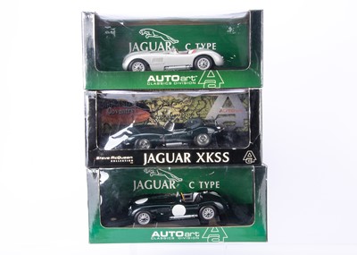 Lot 146 - AutoArt 1:18 Scale Jaguars