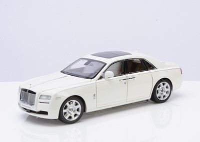 Lot 173 - A Kyosho 1:18 Scale Rolls-Royce Ghost (English White II)