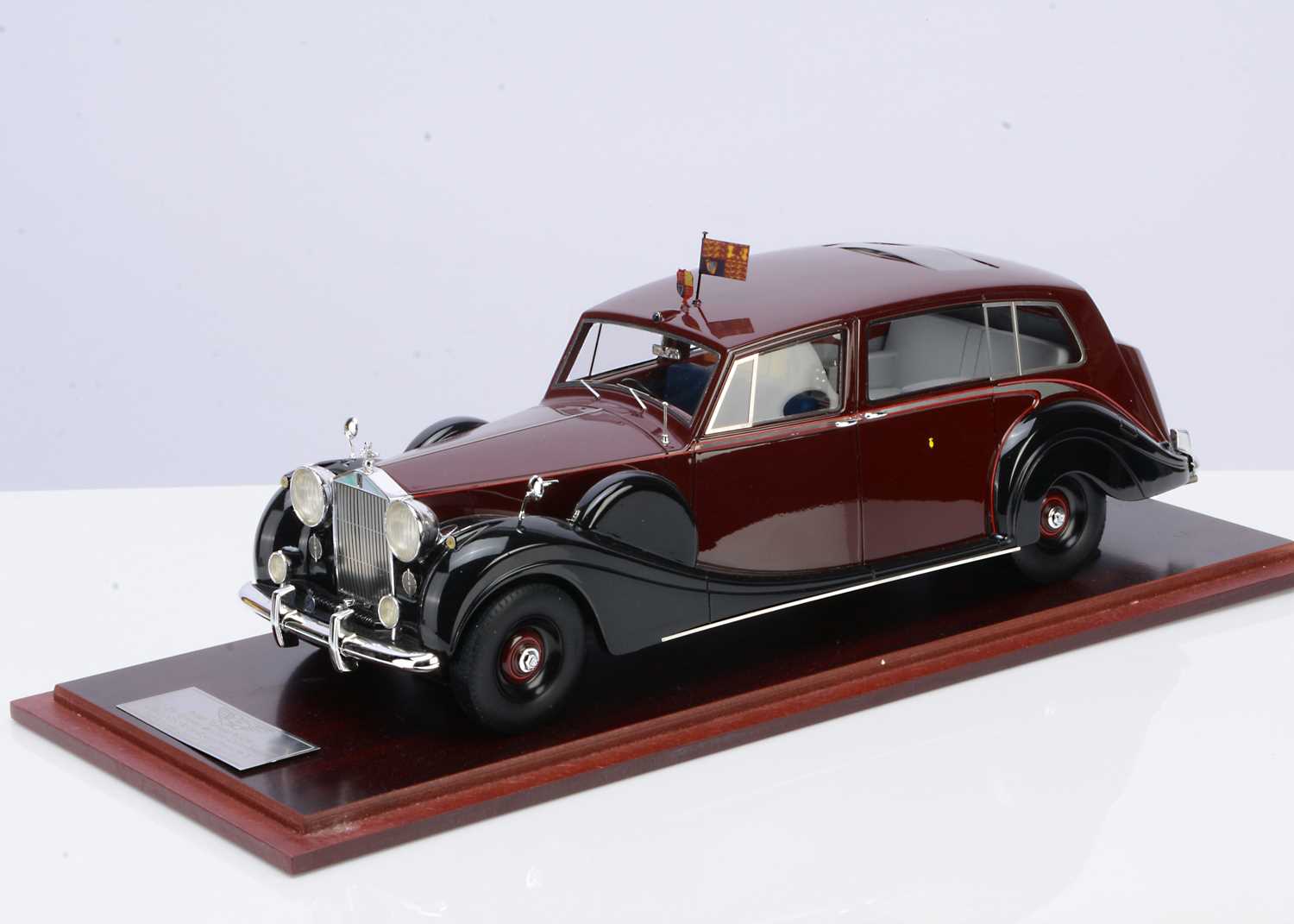 Lot 175 - A British Heritage Models 1:18 Scale 1950 Rolls-Royce Phantom IV