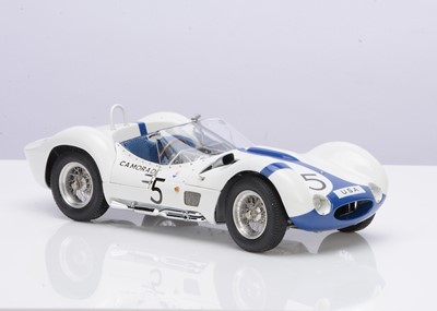 Lot 238 - A CMC 1:18 Scale Maserati Tipo 61 Birdcage (1960)