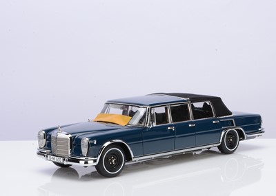 Lot 270 - A CMC 1:18 Scale Mercedes-Benz 600 Pullman (W100)