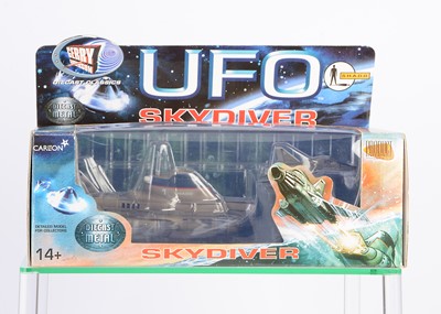 Lot 378 - A Product Enterprise Limited UFO Skydiver