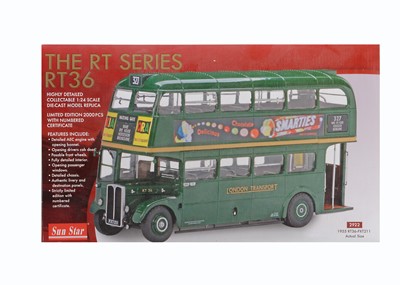 Lot 390 - A Sun Star 1:24 Scale RT Series Bus