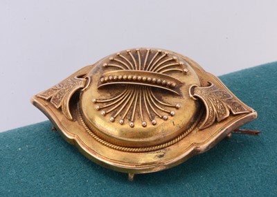 Lot 8 - A 19th century yellow metal Classical archaeological revivalist brooch