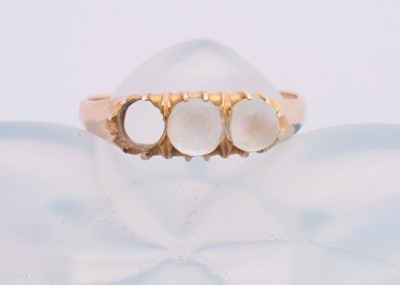 Lot 153 - A three stone moonstone dress ring