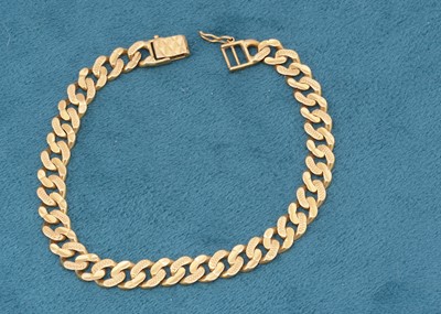 Lot 175 - A continental yellow metal flattened curb link bracelet