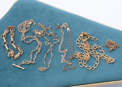 Lot 184 - A collection of 9ct gold chains