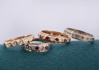 Lot 211 - Three 9ct gold rings