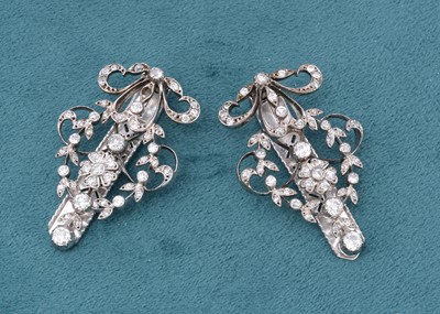 Lot 227 - A pair of late 19th or early 20th Century diamond and platinum floral clips