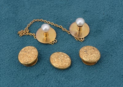 Lot 243 - A collection of gentleman's dress studs