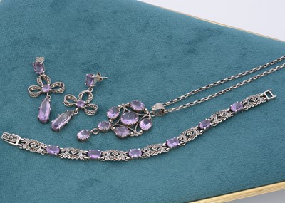 Lot 286 - A suite of silver amethyst jewellery