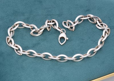 Lot 288 - A contemporary silver oval link necklace