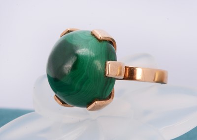 Lot 329 - A 9ct gold contemporary set malachite boulder dress ring