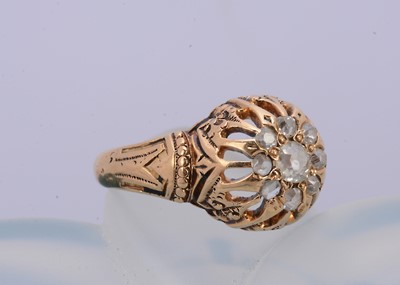 Lot 333 - A continental 19th Century diamond cluster ring