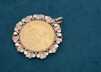 Lot 337 - A 1974 Krugerrand pendant