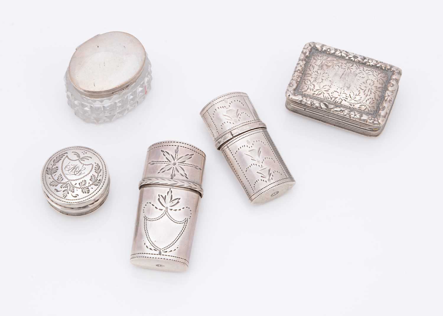 Lot 431 - Five Georgian and later small silver items,